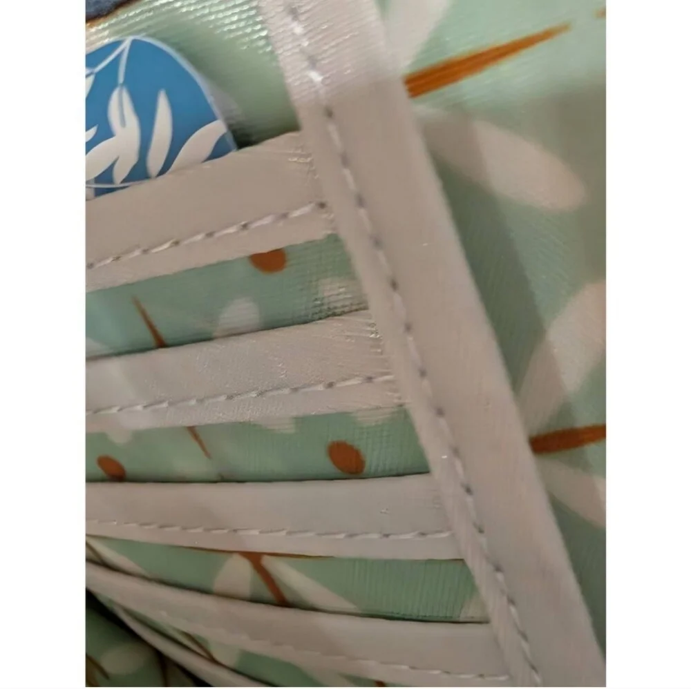 Lug Pike crossbody Phone RFID Card Wallet - Picture 4 of 4